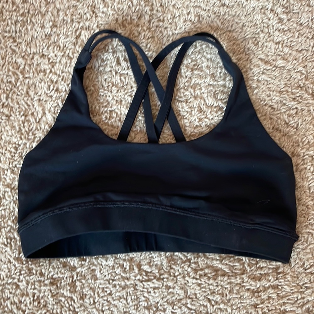 Black Lululemon energy sports bra size 4!